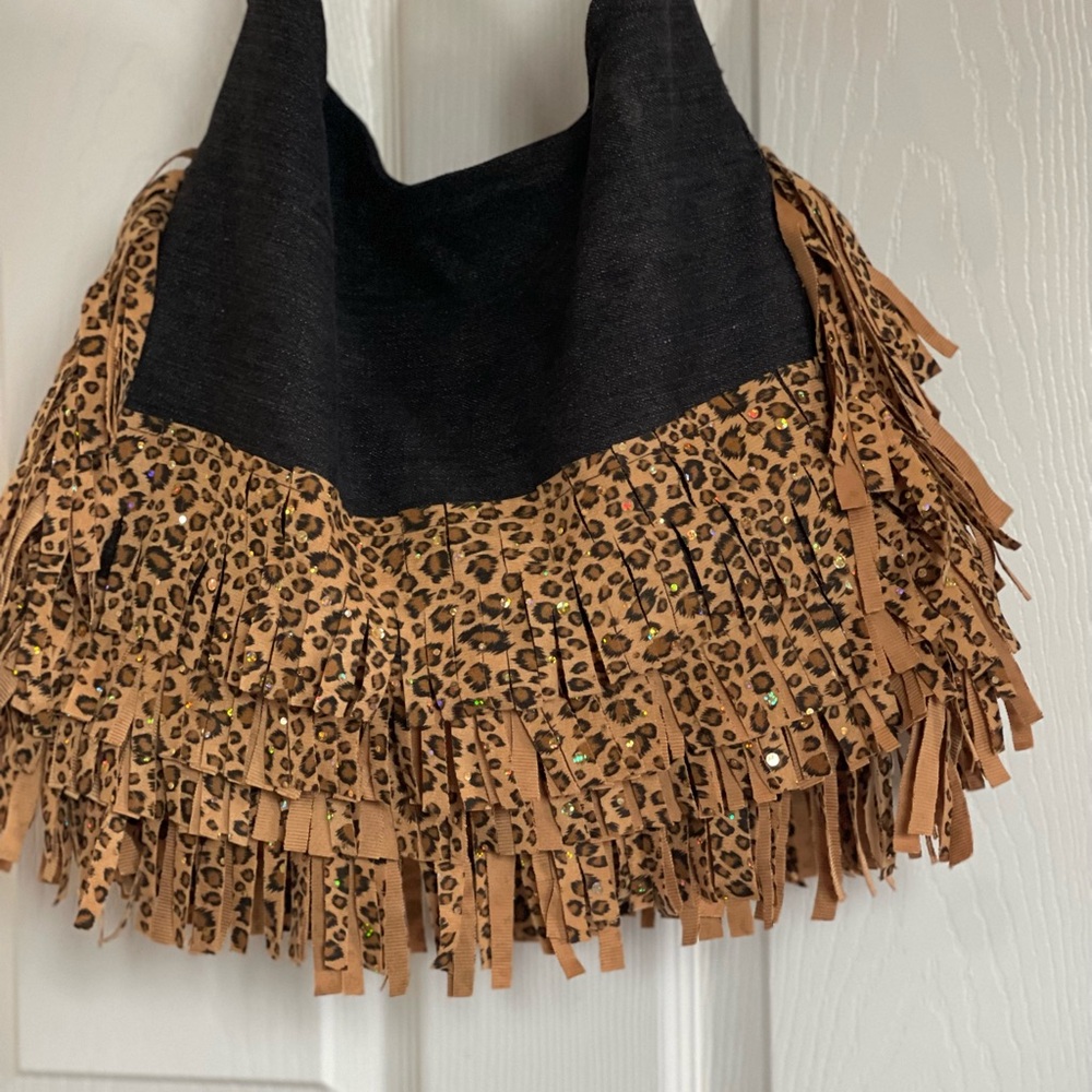 Stylish Leopard Print Fringe Shoulder Bag